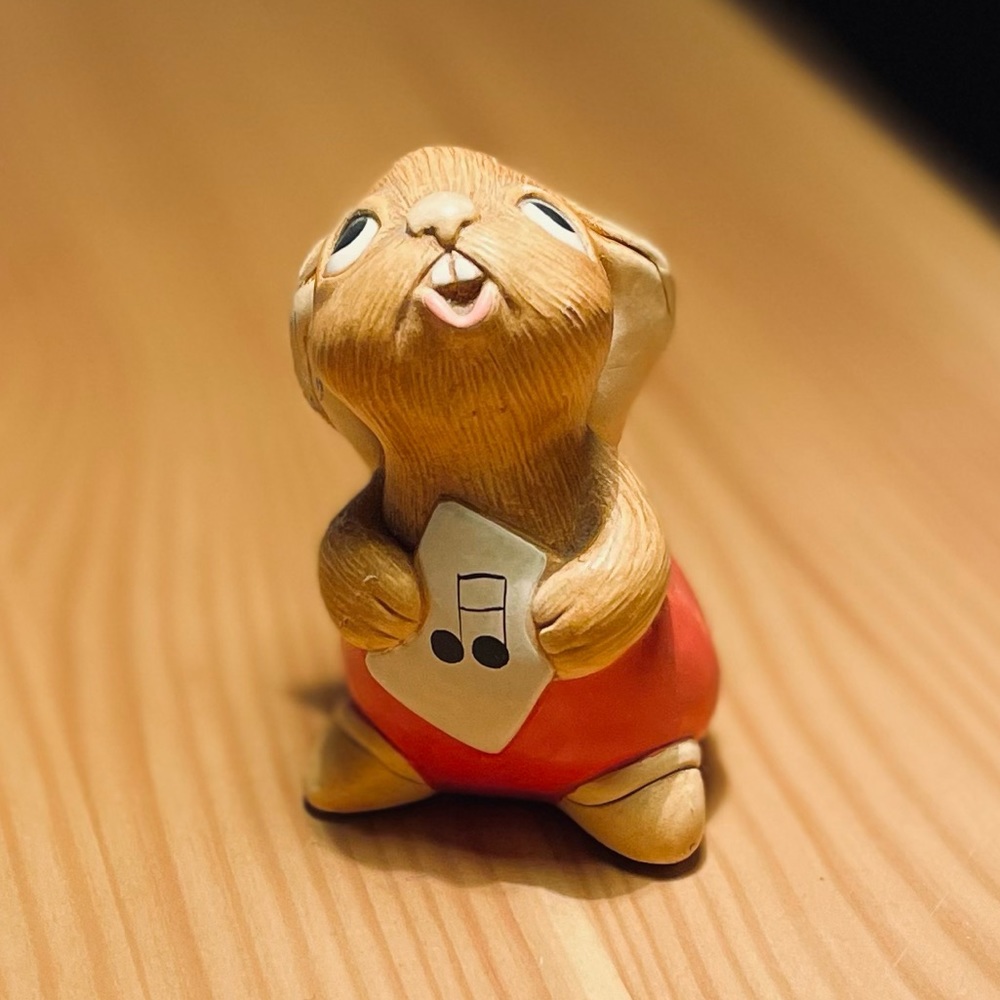 Vintage Pendelfin “Rolly” Rabbit Figurine
